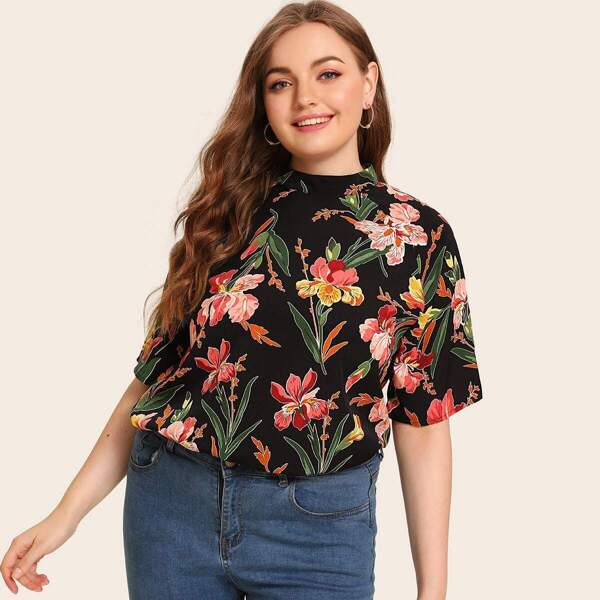 

Plus Floral Print Mock-neck Top