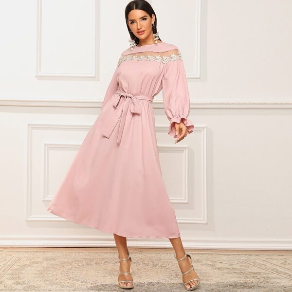 

Mesh Insert Pearls Appliques Detail Belted Dress, Pink pastel