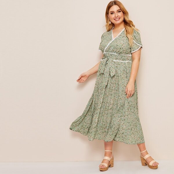 

Plus Ditsy Floral Print Lace Trim Belted Dress