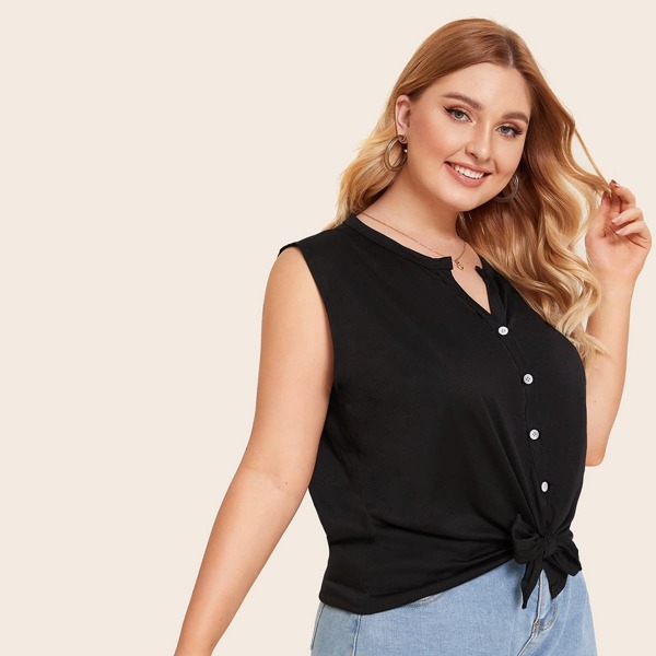 

Plus Button Front Knot Hem Top