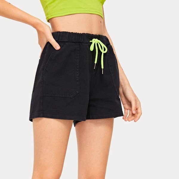 

Slant Pocket Drawstring Waist Denim Shorts