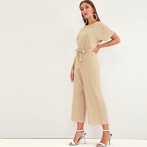 

Solid Keyhole Back Belted Wide Leg Pants