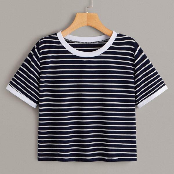 

Striped Print Contrast Binding Tee