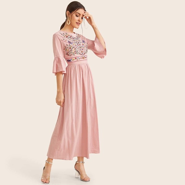 

Embroidery Detail Ruffle Cuff Flare Dress