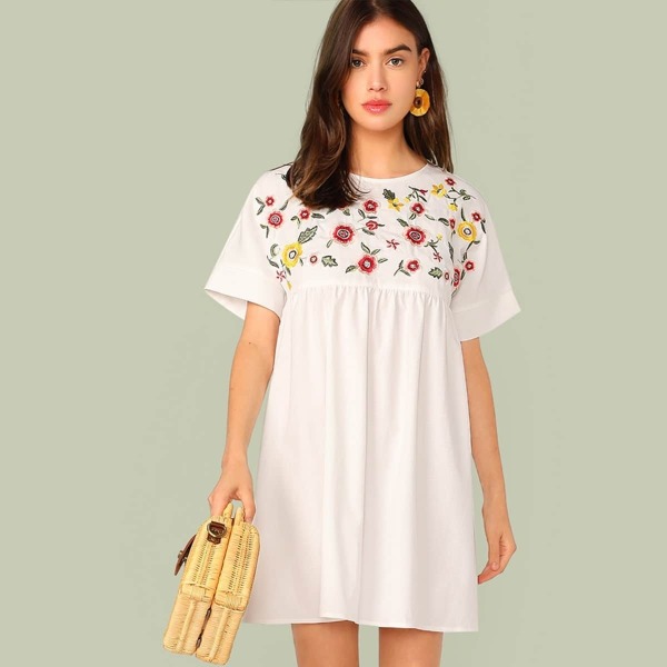

Keyhole Back High Waist Embroidery Floral Swing Dress, White