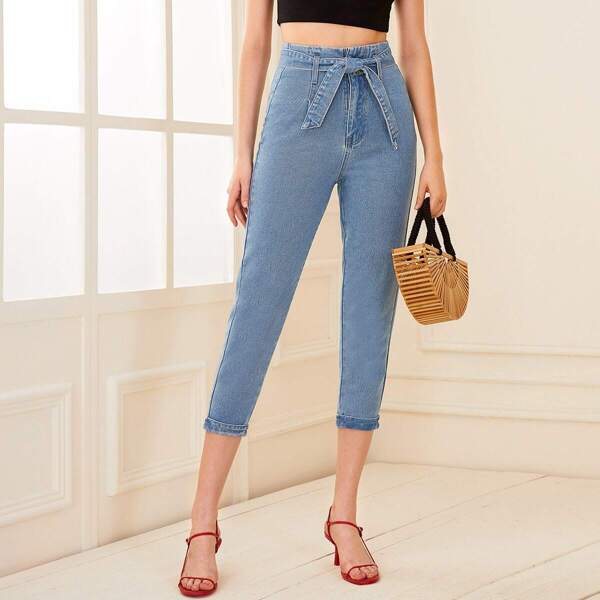 

Roll Up Hem Belted Capris Jeans