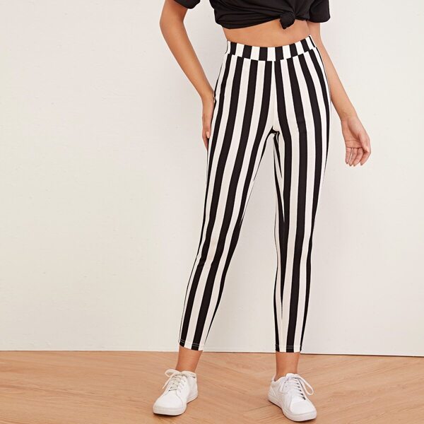 

High Waist Striped Leggings, Black and white