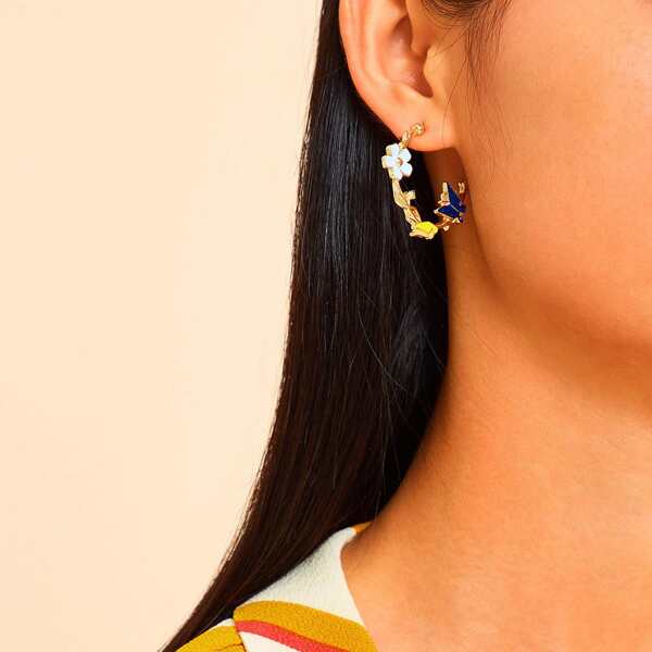

Butterfly & Flower Decor Half Hoop Earrings 1pair