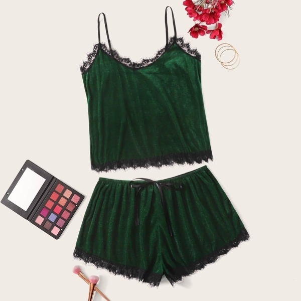 

Plus Velvet Contrast Lace Tie Waist Lingerie Set