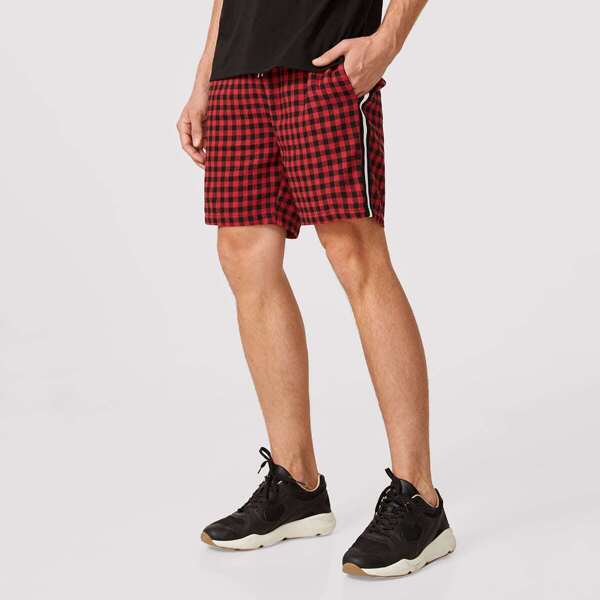 

Men Drawstring Waist Side Striped Plaid Shorts