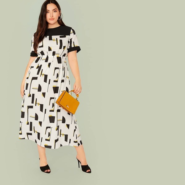 

Plus Keyhole Back Geo Print Dress