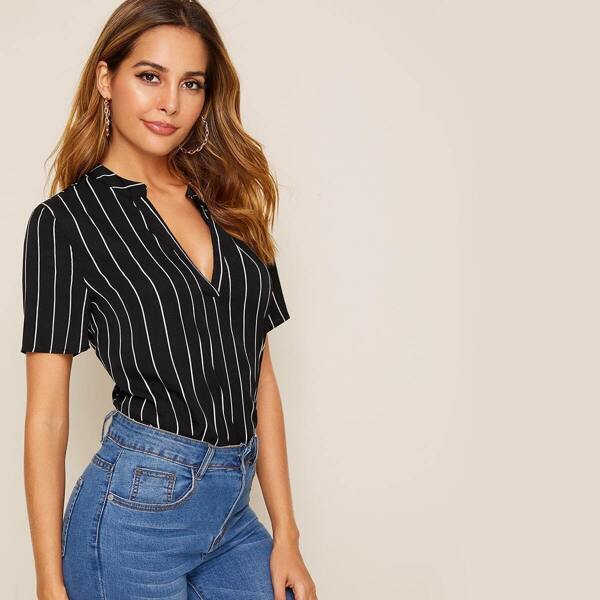 

Notch Neck Dip Hem Striped Top, Black