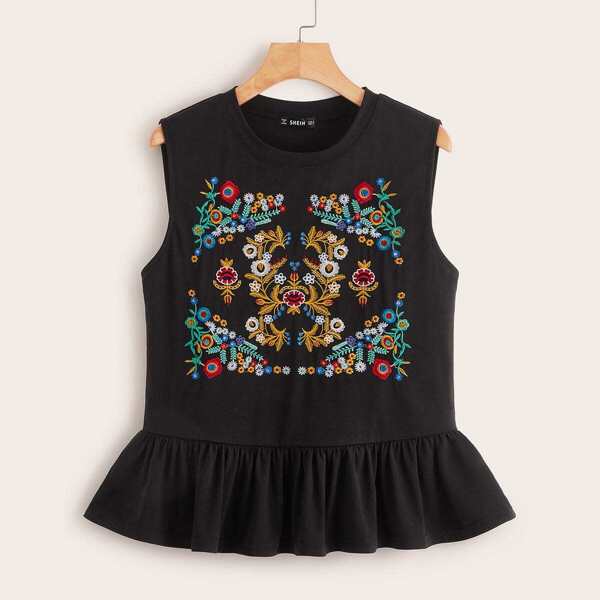 

Embroidery Front Ruffle Hem Top