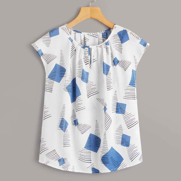

Geo Print Keyhole Front Blouse