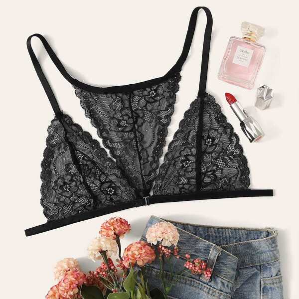 

Plus Floral Lace Cut-out Bralette, Black