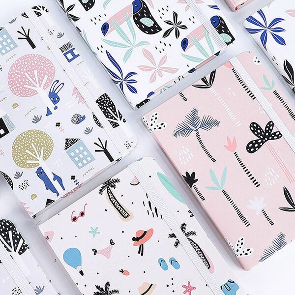 

Random Cartoon Pattern Cover Notebook 1pack