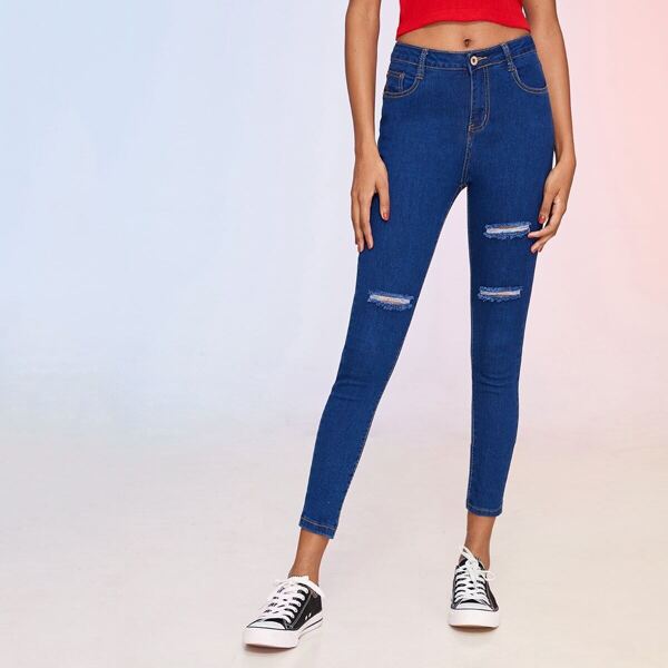 

Button Waist Ripped Jeans