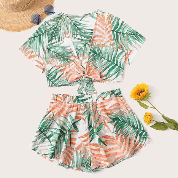

Leaf Print Tie Front Crop Top With Shorts