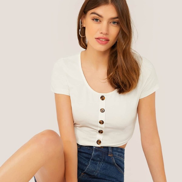 

Solid Buttoned Front Fitted Top
