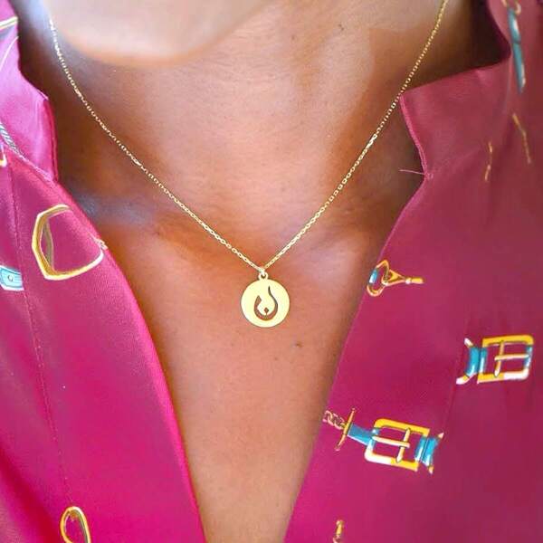 

Hollow Out Round Pendant Chain Necklace 1pc