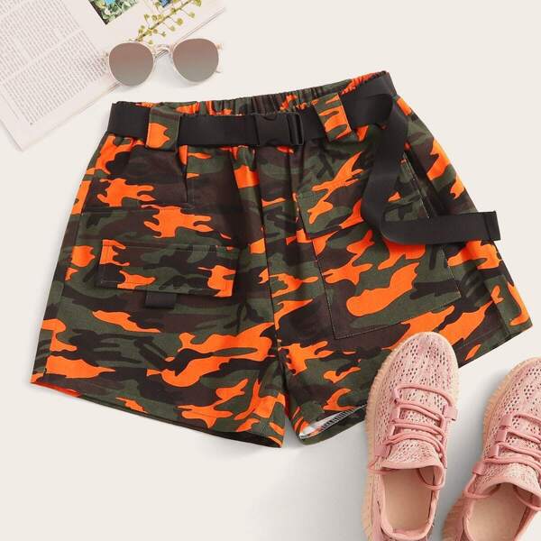 

Camo Flap Pockets Buckle Belted Cargo Shorts, Multicolor