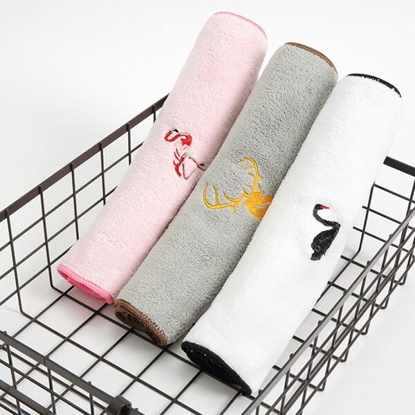 

Animal Embroidery Towel 1pc