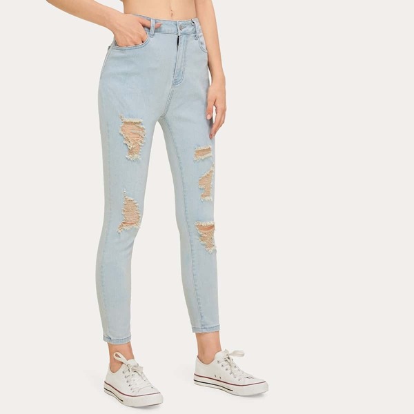 

Button Waist Ripped Jeans