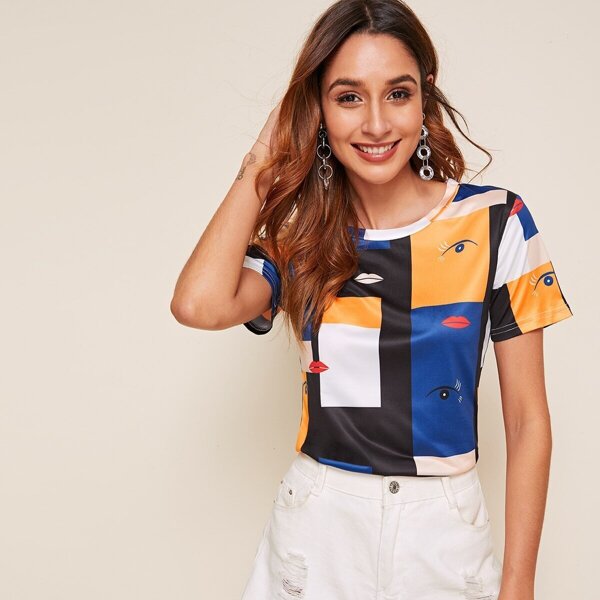 

Lipstick & Eye Print Cut And Sew Tee