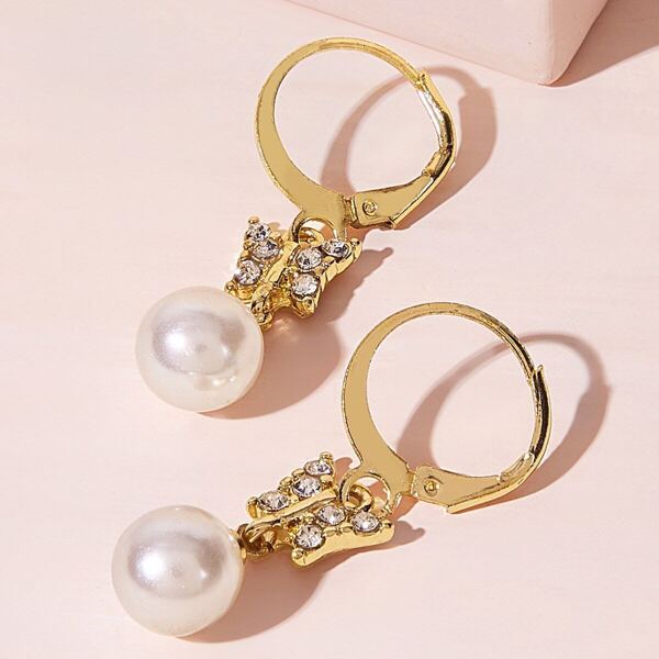 

Butterfly & Faux Pearl Drop Earrings 1pair