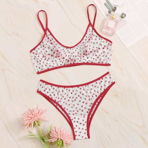 

Heart Print Underwire Lingerie Set, Multicolor