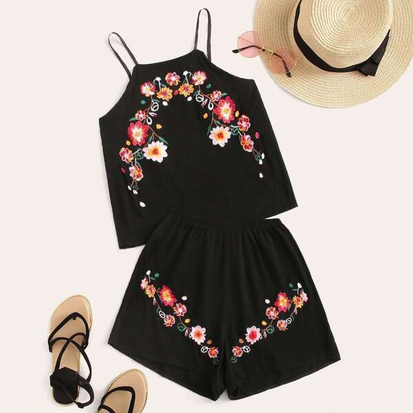 

Floral Embroidery Cami Top With Shorts