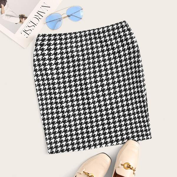 

Houndstooth Print Slit Hem Skirt