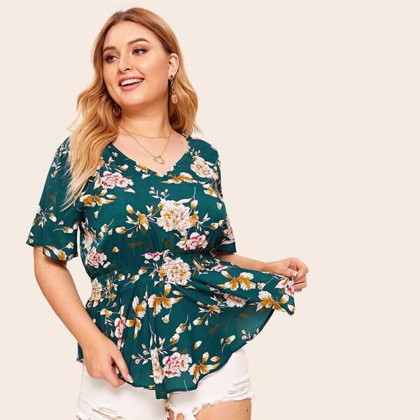 

Plus Ruffle Hem Floral Blouse