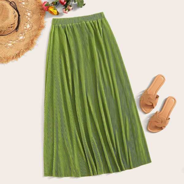 

Solid Pleated Detail Skirt