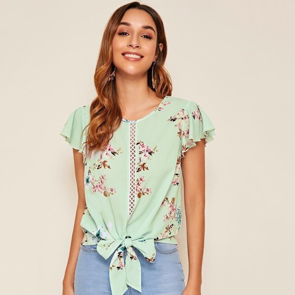 

Lace Insert Tie Front Floral Top