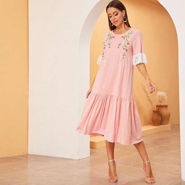 

Flower Embroidered Schiffy Cuff Dress, Pink pastel