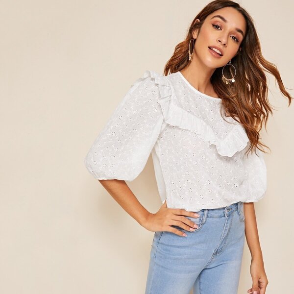 

Ruffle Trim Keyhole Back Schiffy Top, White