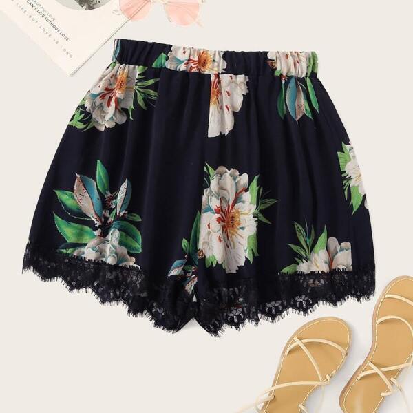 

Plus Contrast Lace Floral Print Shorts