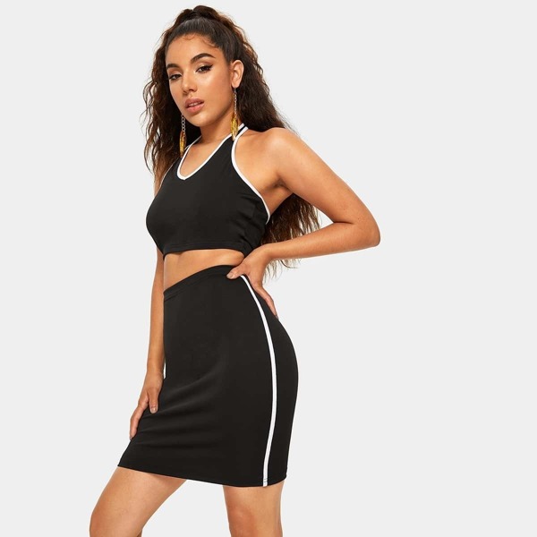 

Contrast Binding Halter Top With Slim Skirt