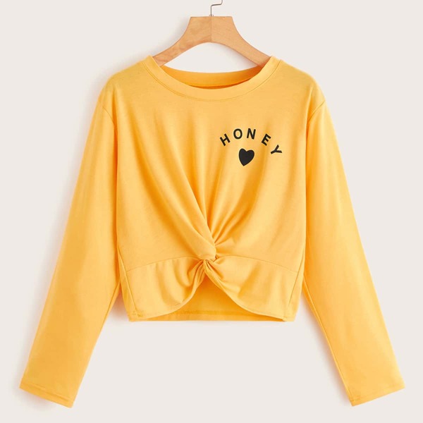 

Letter & Heart Print Twist Tee