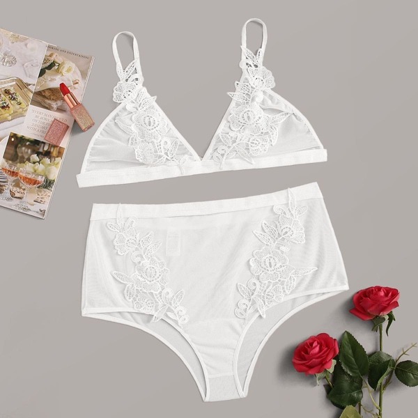 

Plus Floral Lace Appliques Lingerie Set, White