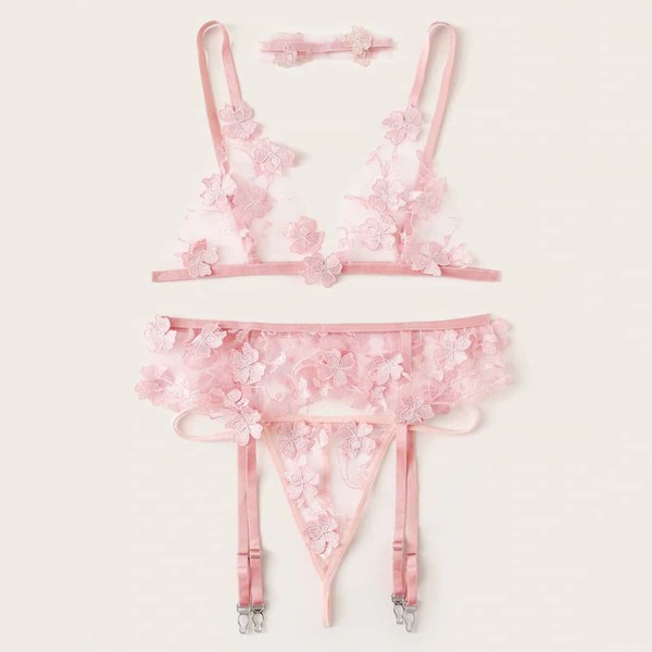 

Plus Appliques Garter Lingerie Set With Choker