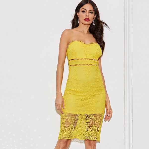 

Solid Cut-out Zip Back Lace Bodycon Tube Dress