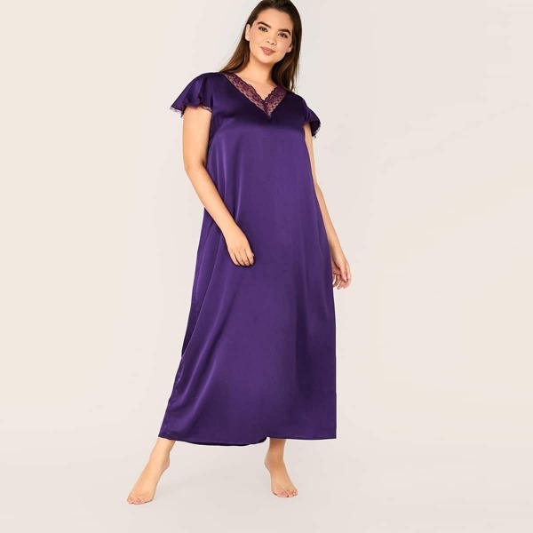 

Plus V-neck Lace Insert Tunic Nightdress