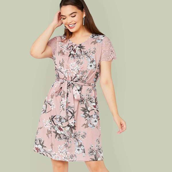 

Plus Guipure Lace Sleeve Self Belted Floral Print Dress, Pink pastel