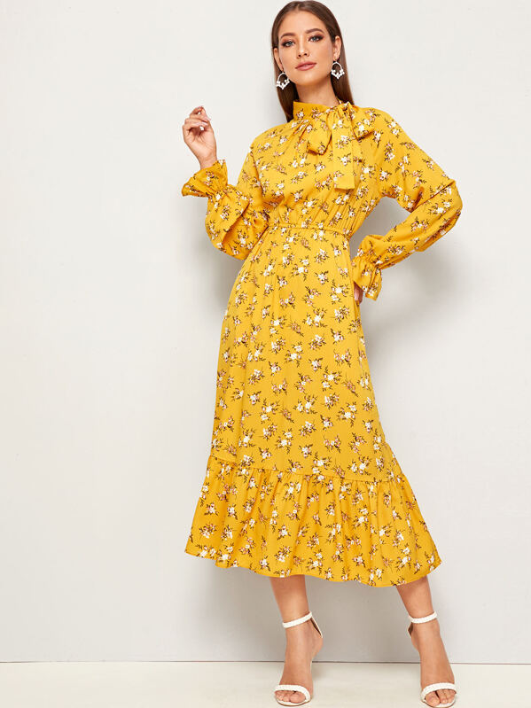 

Ditsy Floral Print Tie Neck Flounce Sleeve Dress, Yellow, Debi Cruz
