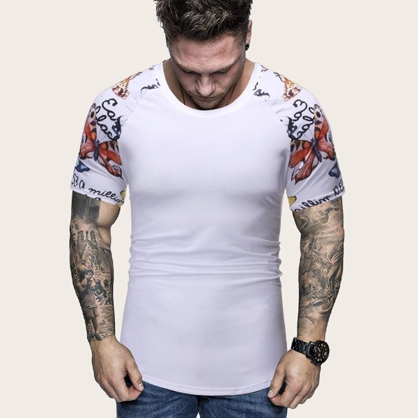 

Men Contrast Raglan Sleeve Butterfly Print Tee