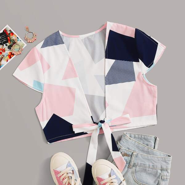 

Geo Print Tie Front Top