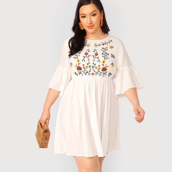 

Plus Bell Sleeve Flower Embroidered Dress, White