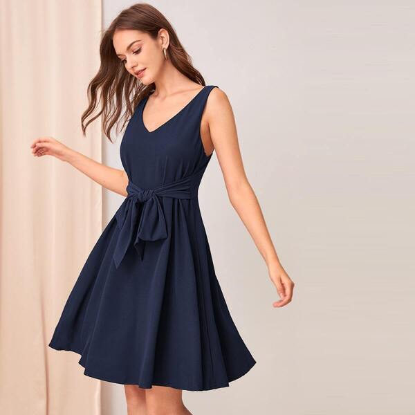 

Cut Out Strap Tie Front Dress, Navy